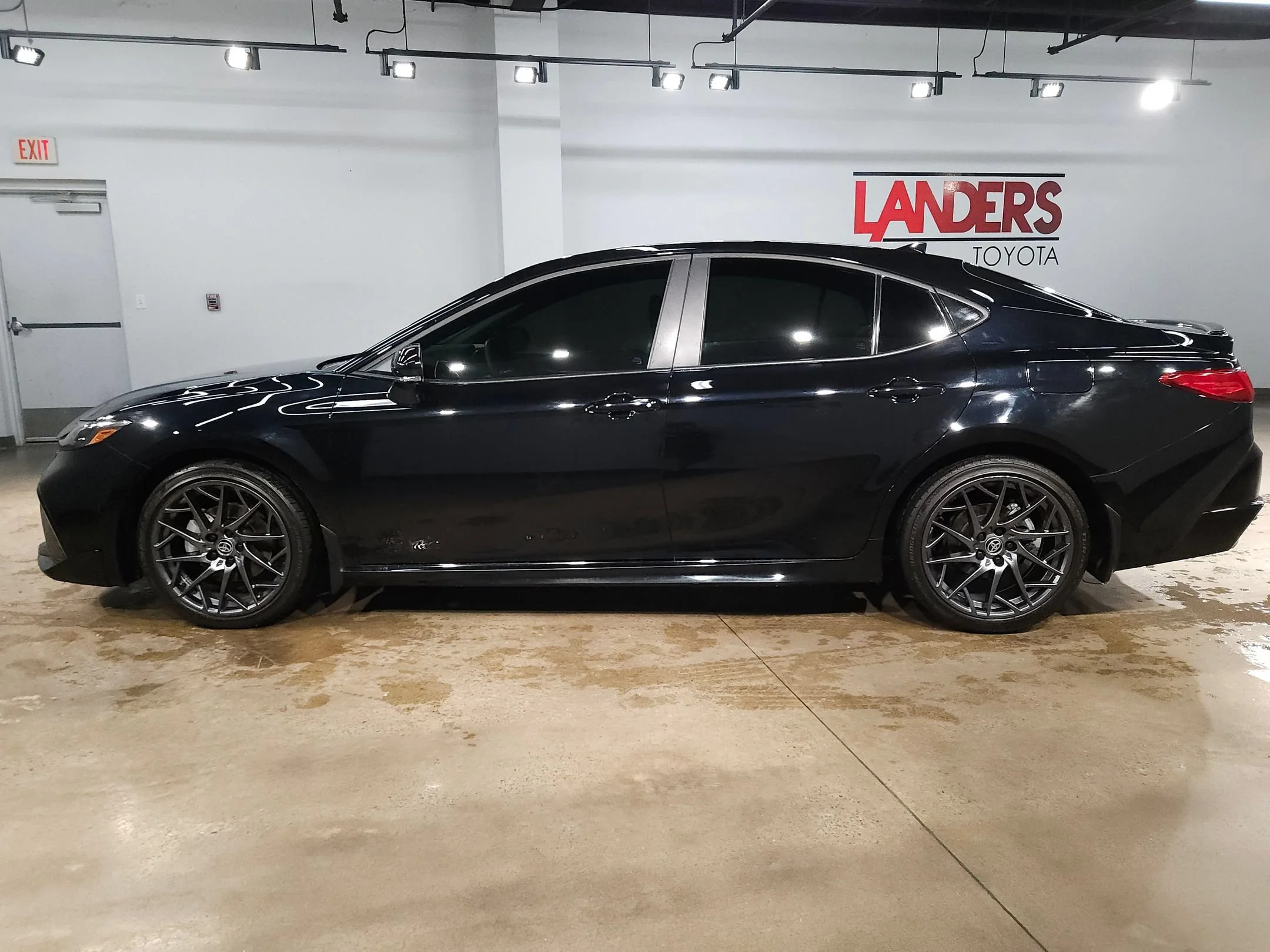 Used 2025 MIDNIGHT BLACK Toyota SE image 4