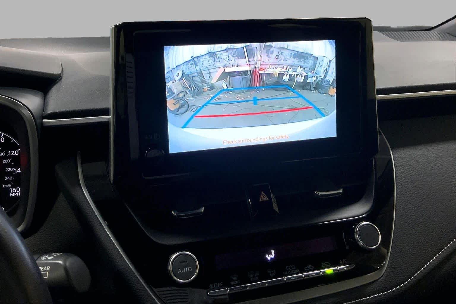 Used 2024 Wind Chill Pearl Toyota SE image 27