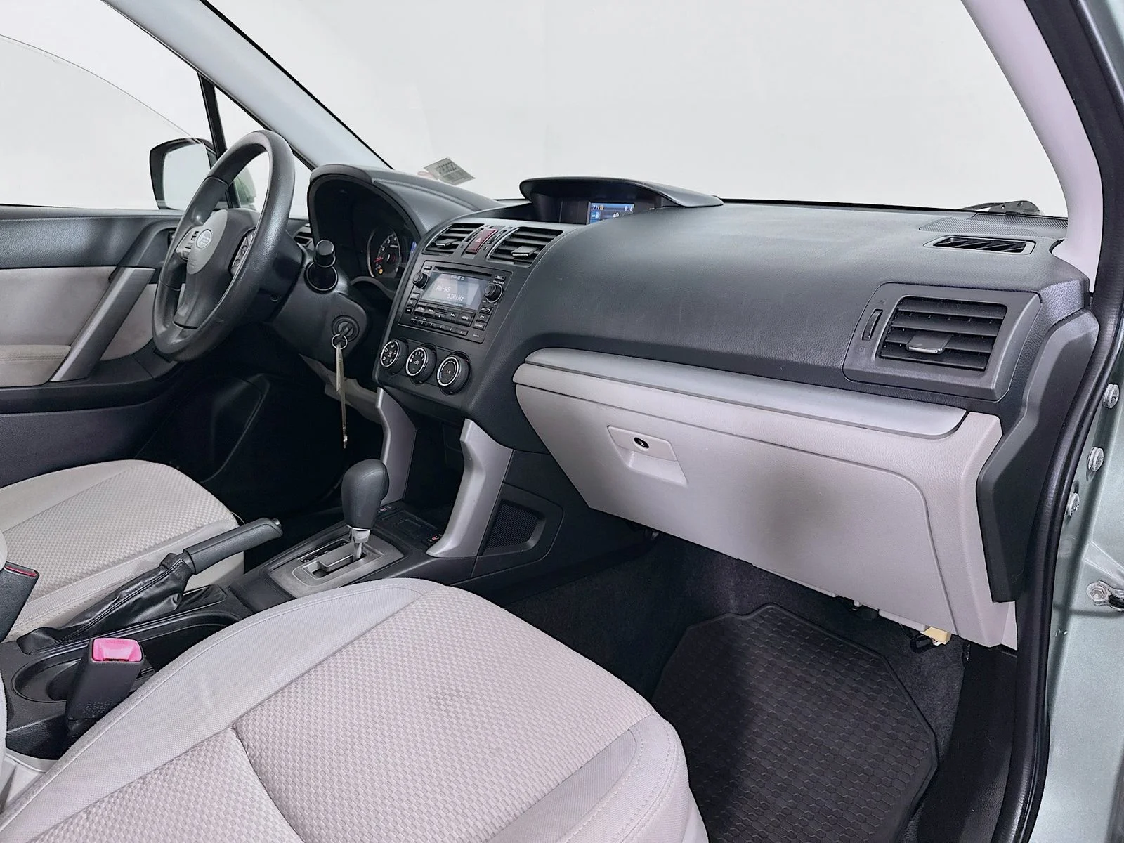 Used 2015 Green Subaru 2.5i Premium image 28