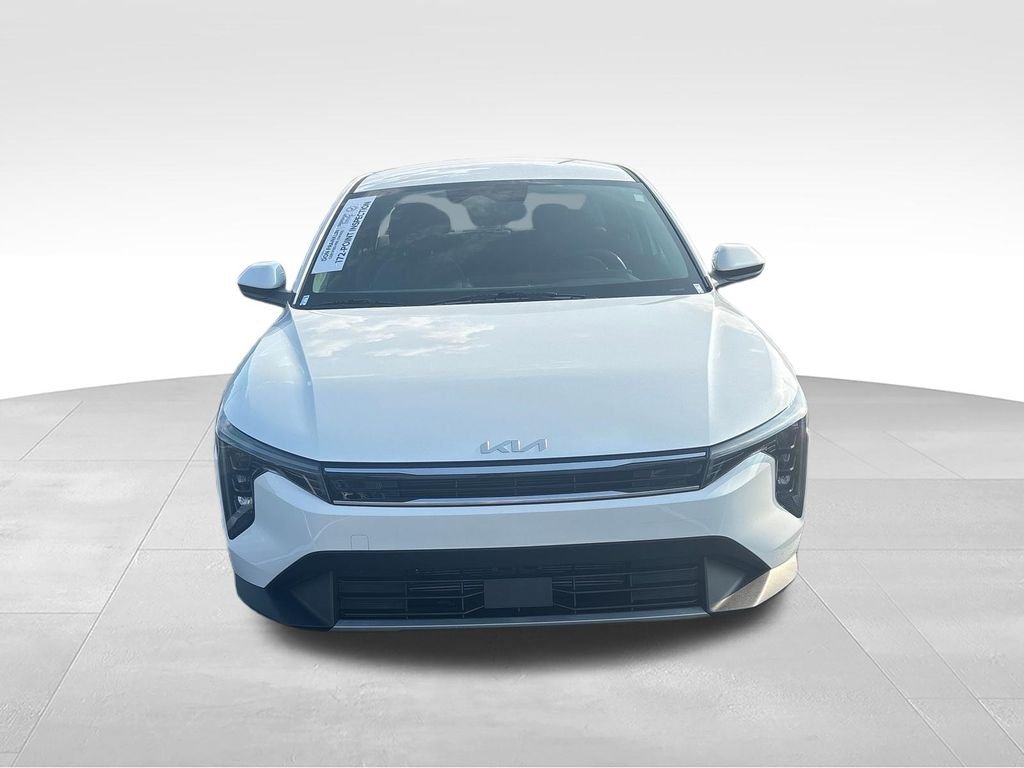 Used 2025 White Kia EX image 9