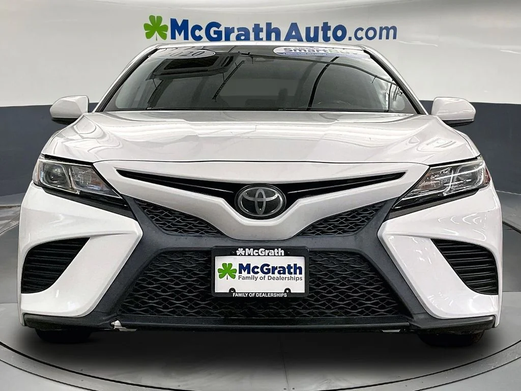 Used 2020 White Toyota SE image 5