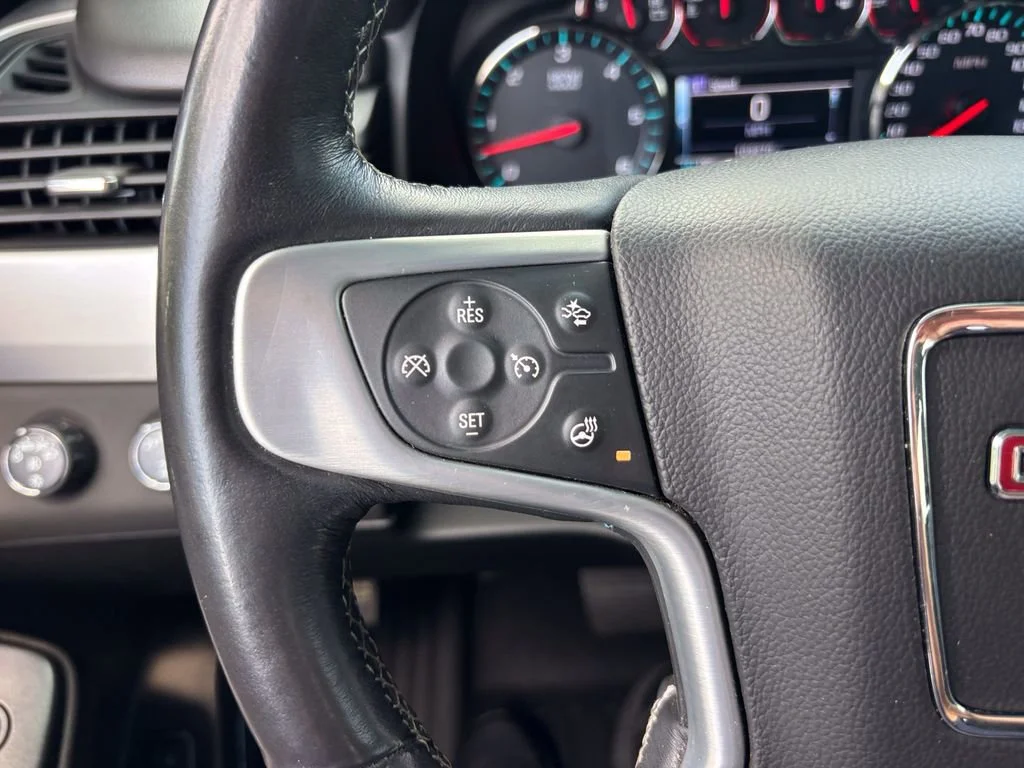 Used 2018 SUMMIT WHITE GMC SLT image 26