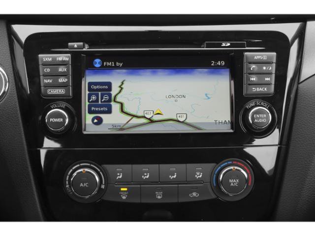 Used 2015 Cayenne Red Nissan SV image 24