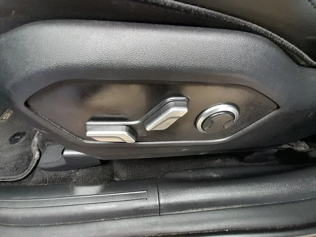 Used 2024 Green Hyundai SEL image 34
