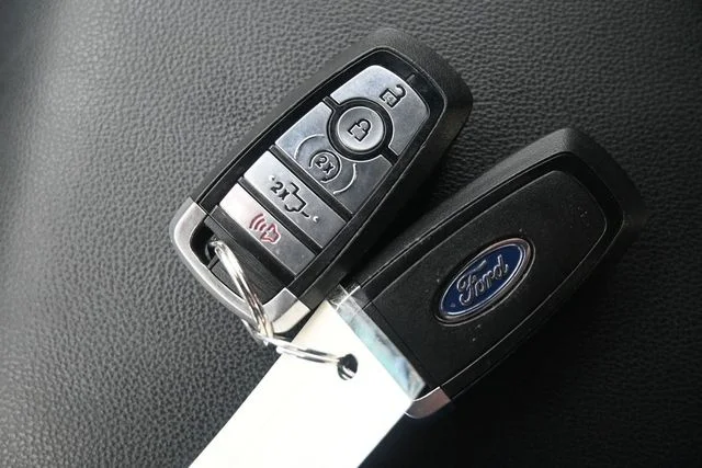 Certified Used 2022 White Metallic Ford XLT image 49
