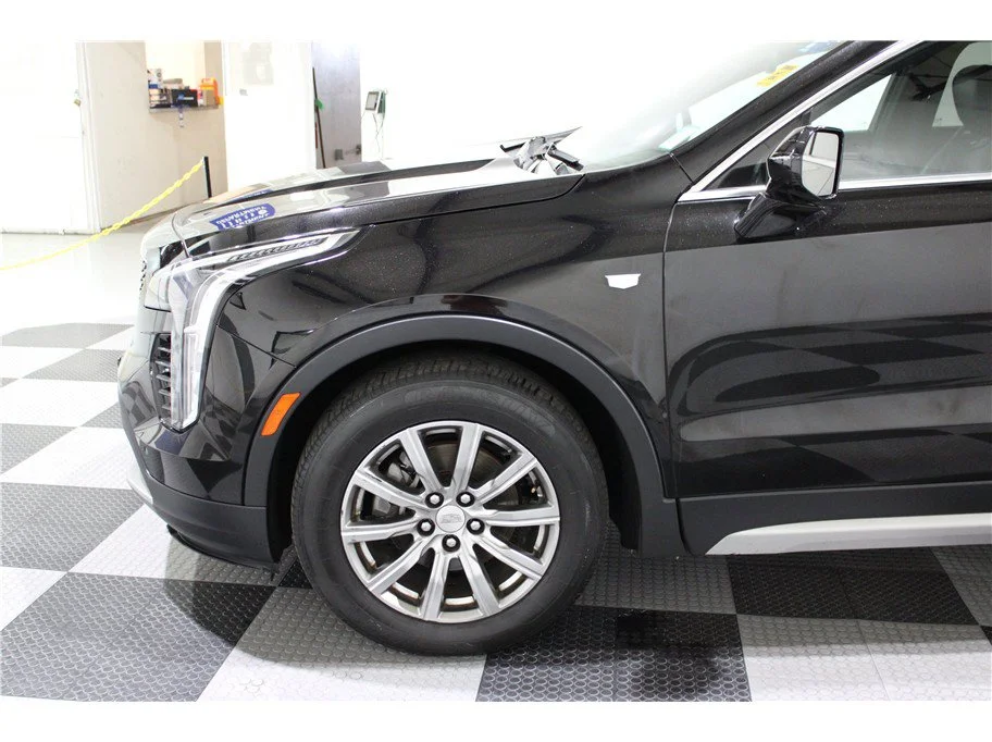 Used 2019 Stellar Black Metallic Cadillac FWD Premium Luxury image 9