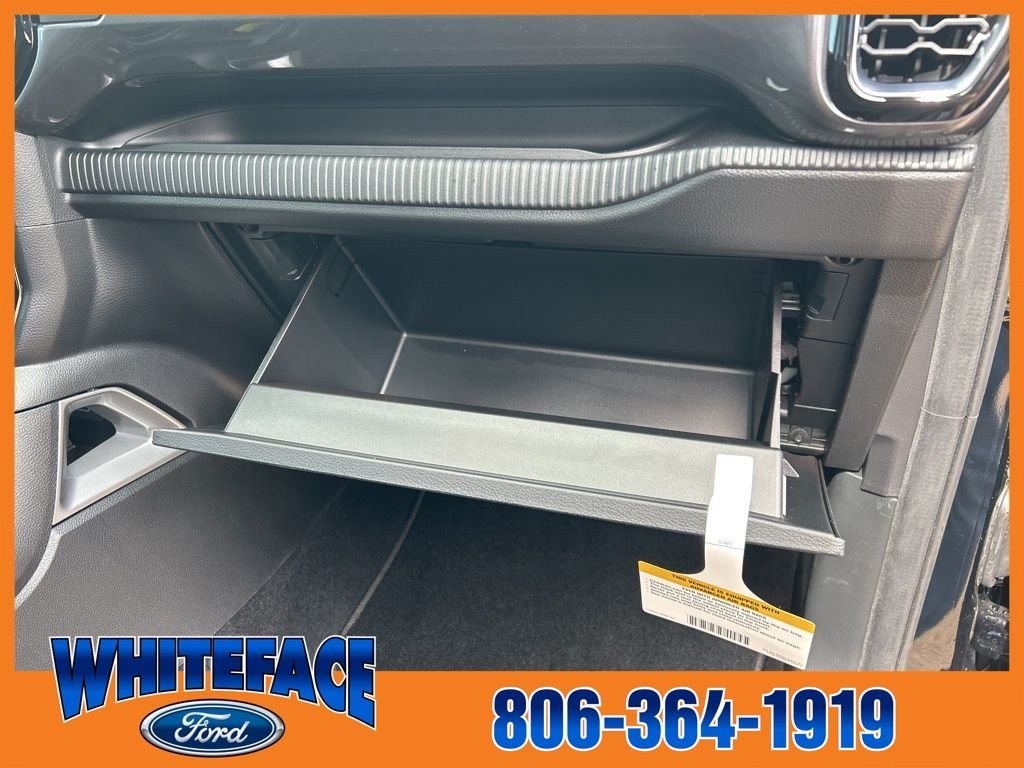 New 2025 Shadow Black Ford Lariat image 47