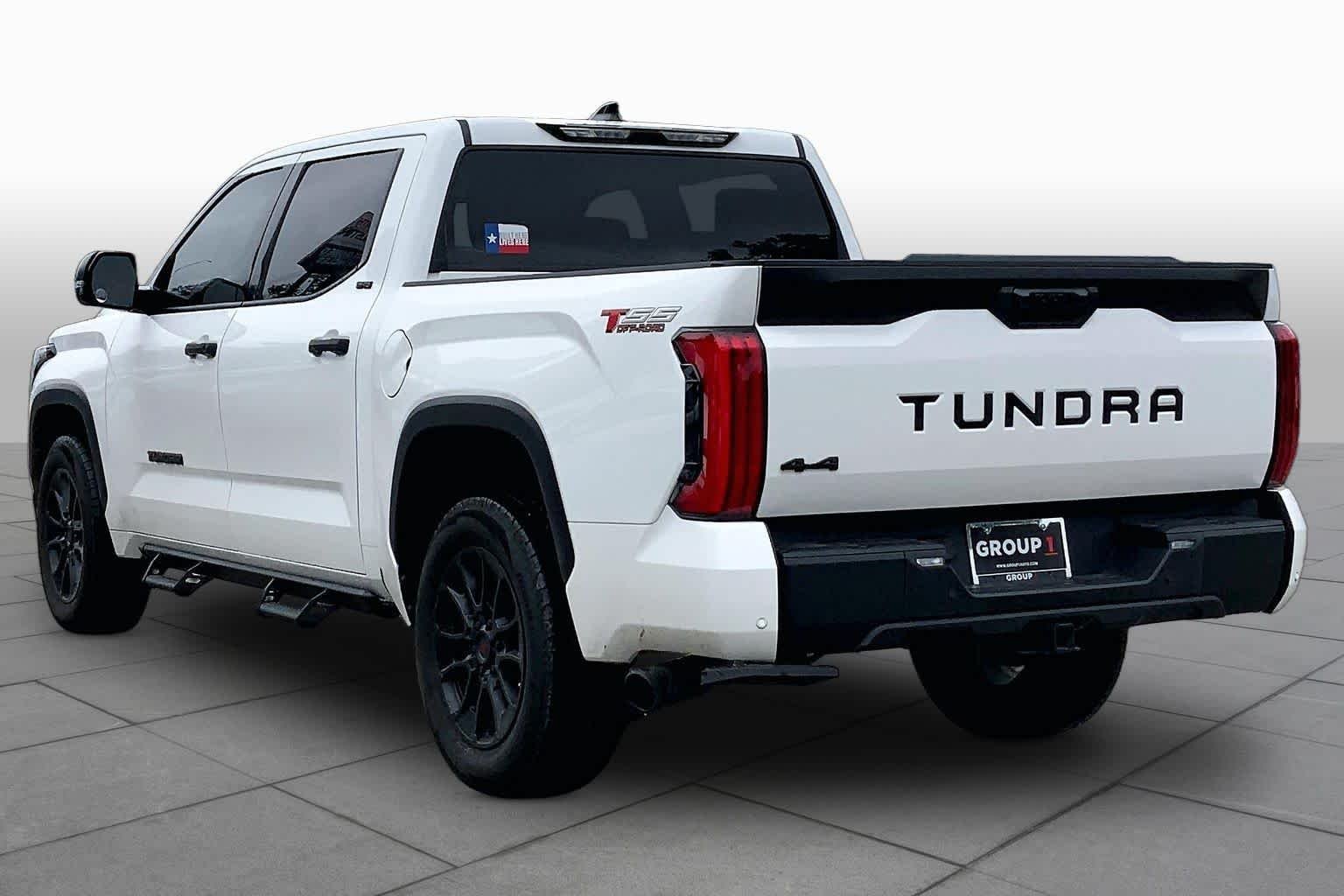 Used 2023 Ice Cap Toyota SR5 image 12