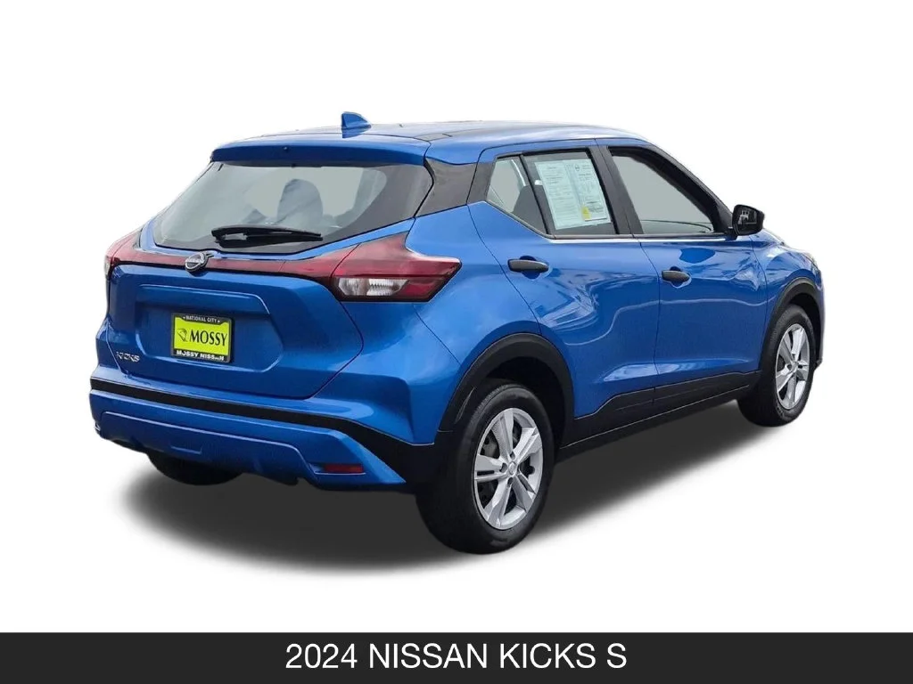 Used 2024 Blue Nissan S image 9