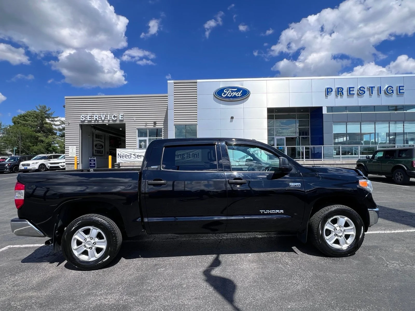 Used 2017 Black Toyota SR5 image 8
