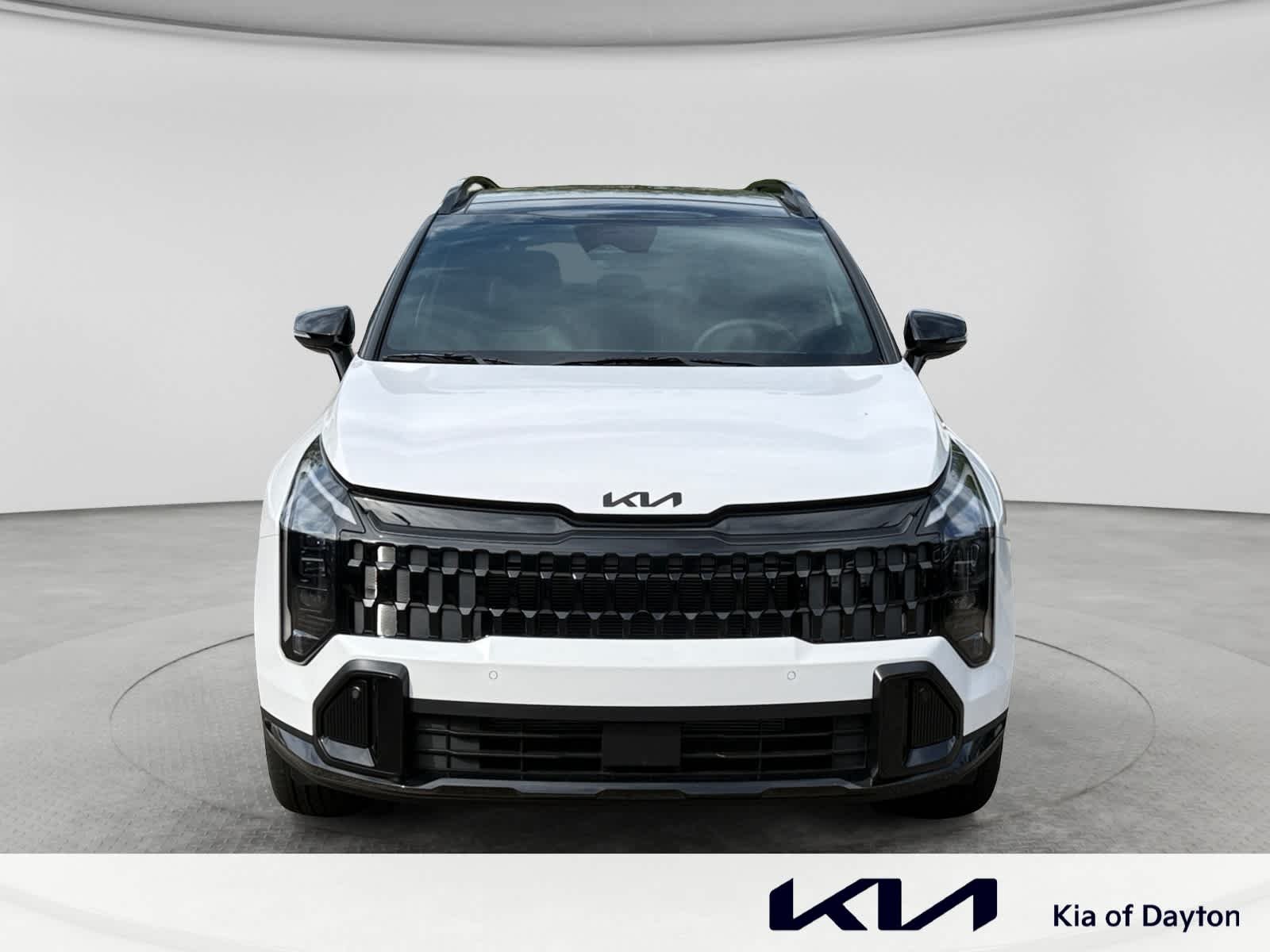 New 2027 Glacial White Pearl / Black Ro Kia X-Line image 2
