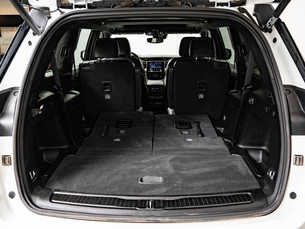 Used 2023 Bright White Clearcoat Jeep Altitude image 22