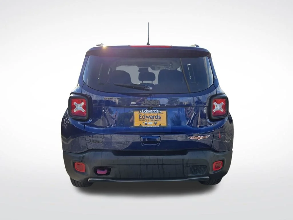 Used 2020 Blue Jeep Trailhawk image 4