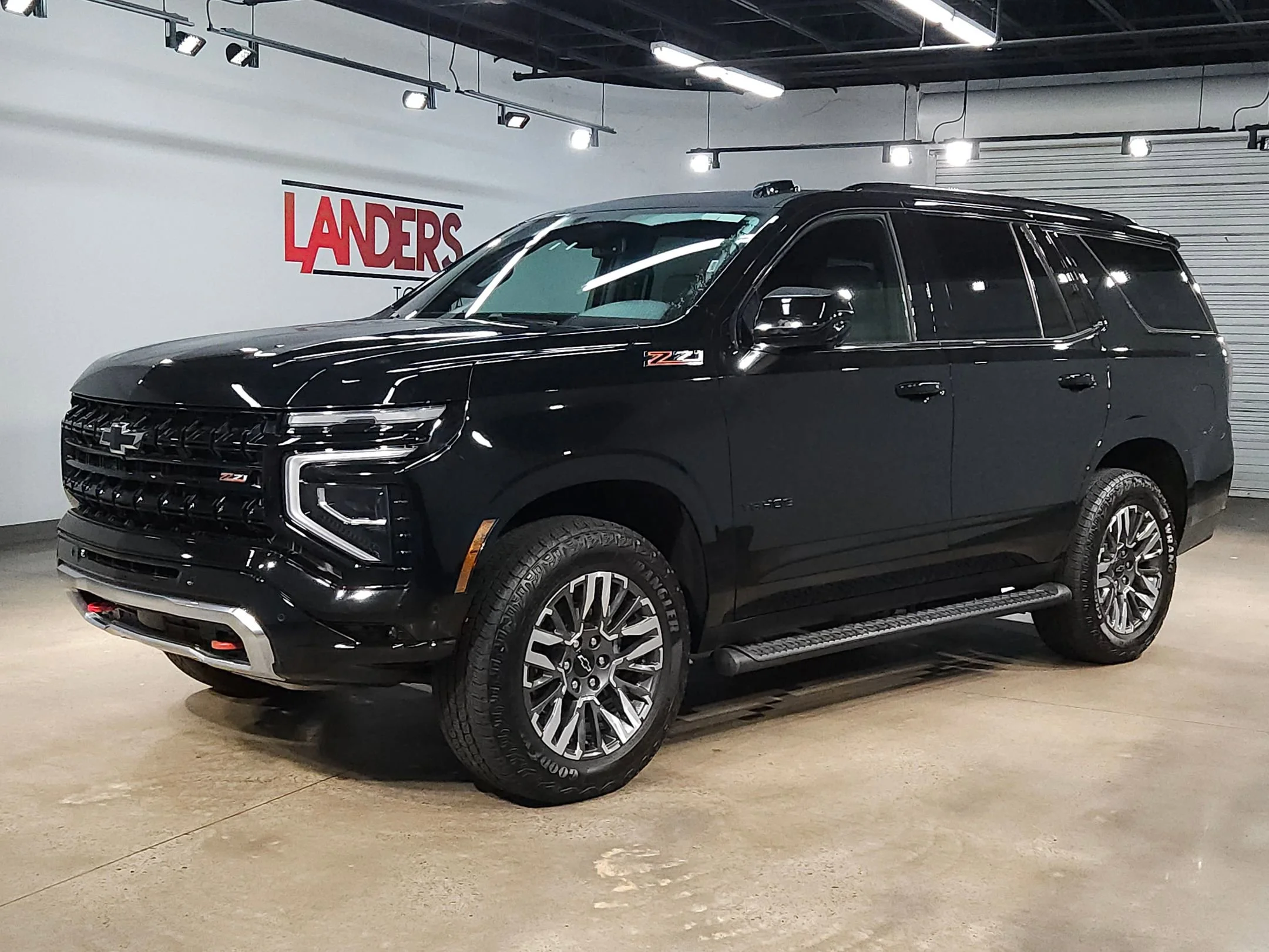 Used 2025 Black Chevrolet Z71 image 3