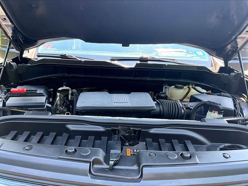 Used 2022 Black Chevrolet LT image 35