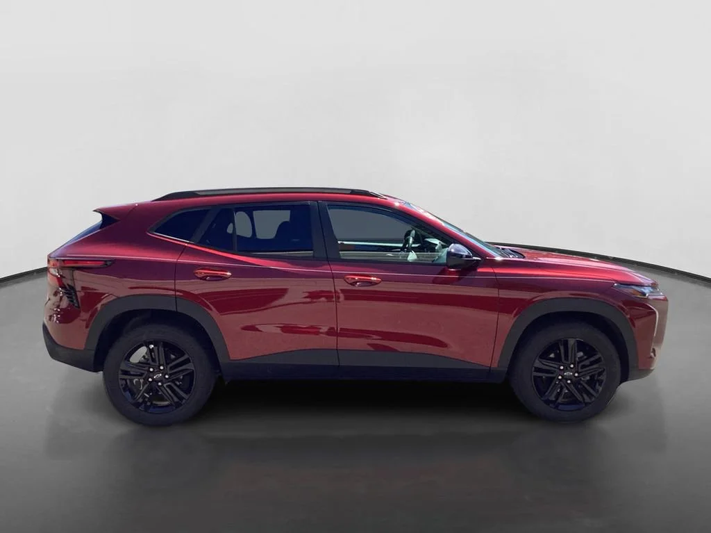 Used 2024 Crimson Metallic Chevrolet ACTIV image 4