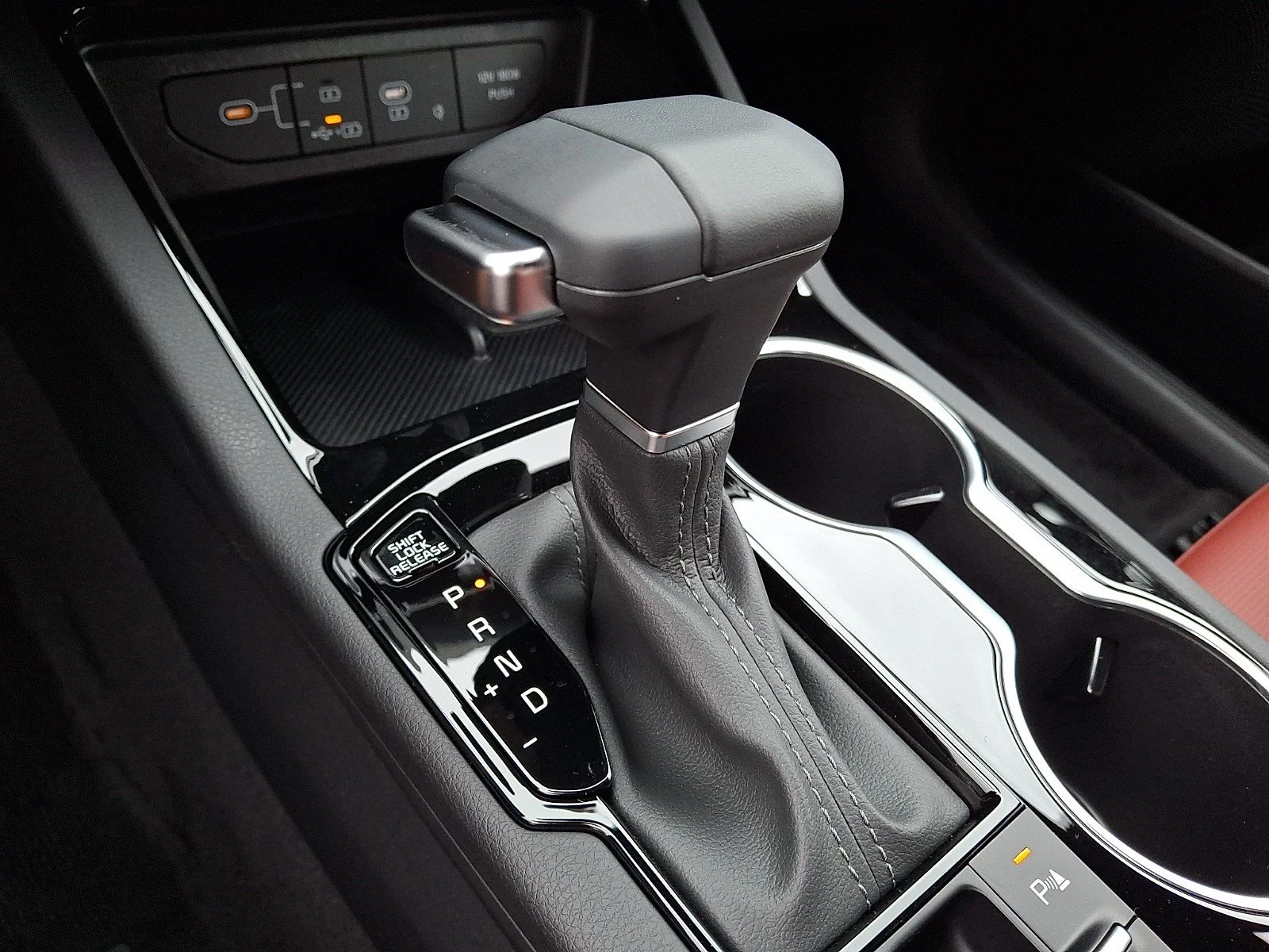 New 2026 Wolf Gray Kia GT-Line AWD image 7