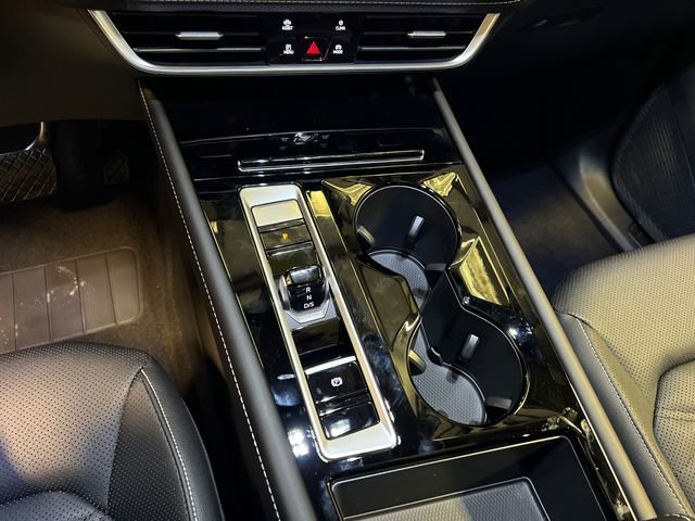 New 2026 Black Volkswagen 2.0T SE w/Technology image 20