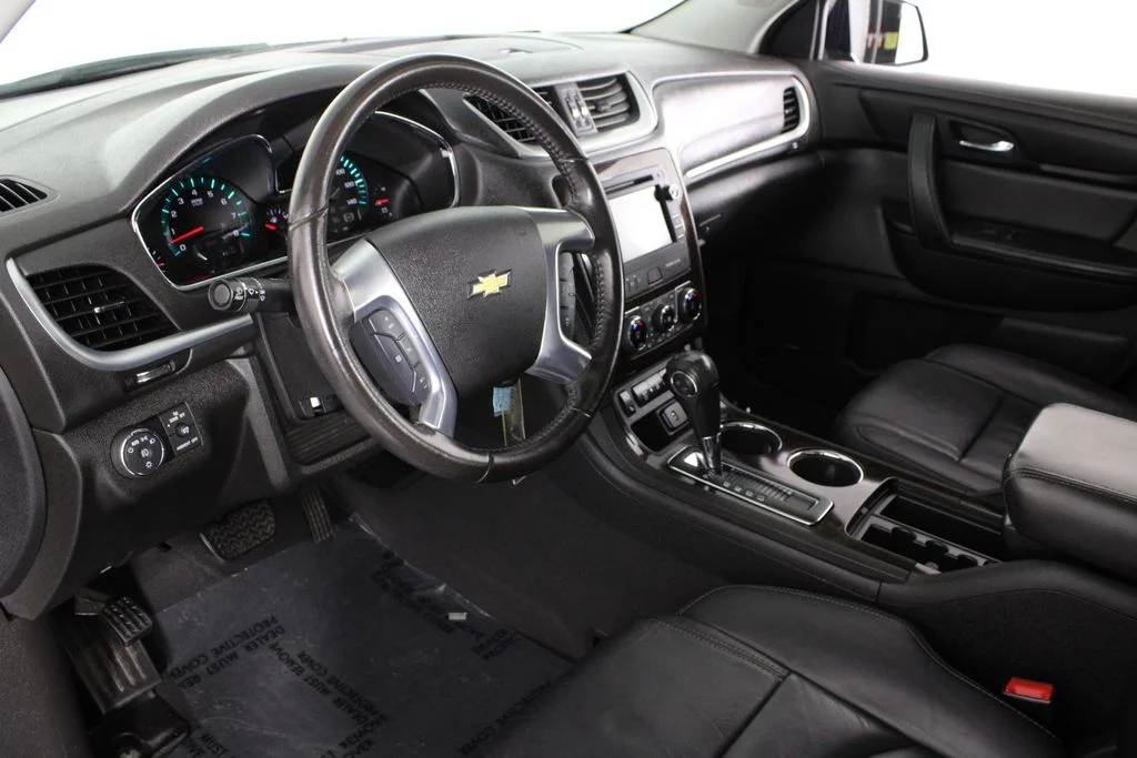 Used 2016 Blue Chevrolet 2LT image 19