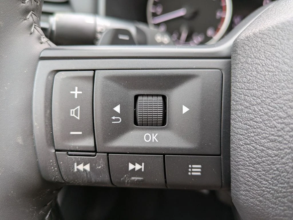 New 2026 Boulder Gray Pearl Nissan SV image 23