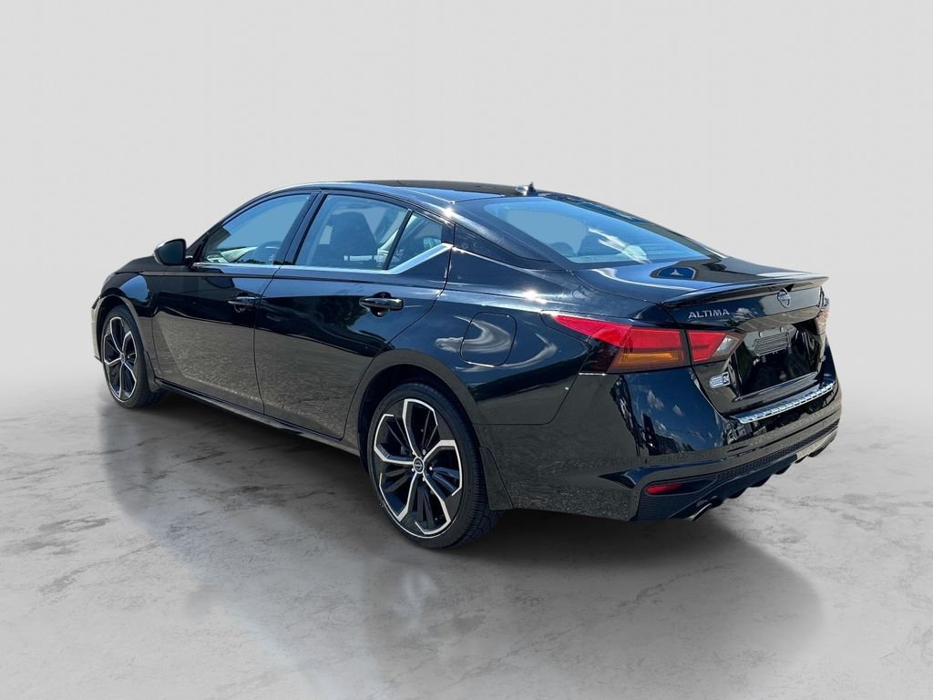 Used 2023 Black Nissan 2.5 SR image 3