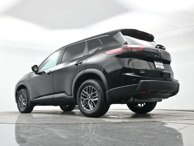 Used 2026 Super Black Nissan S image 27