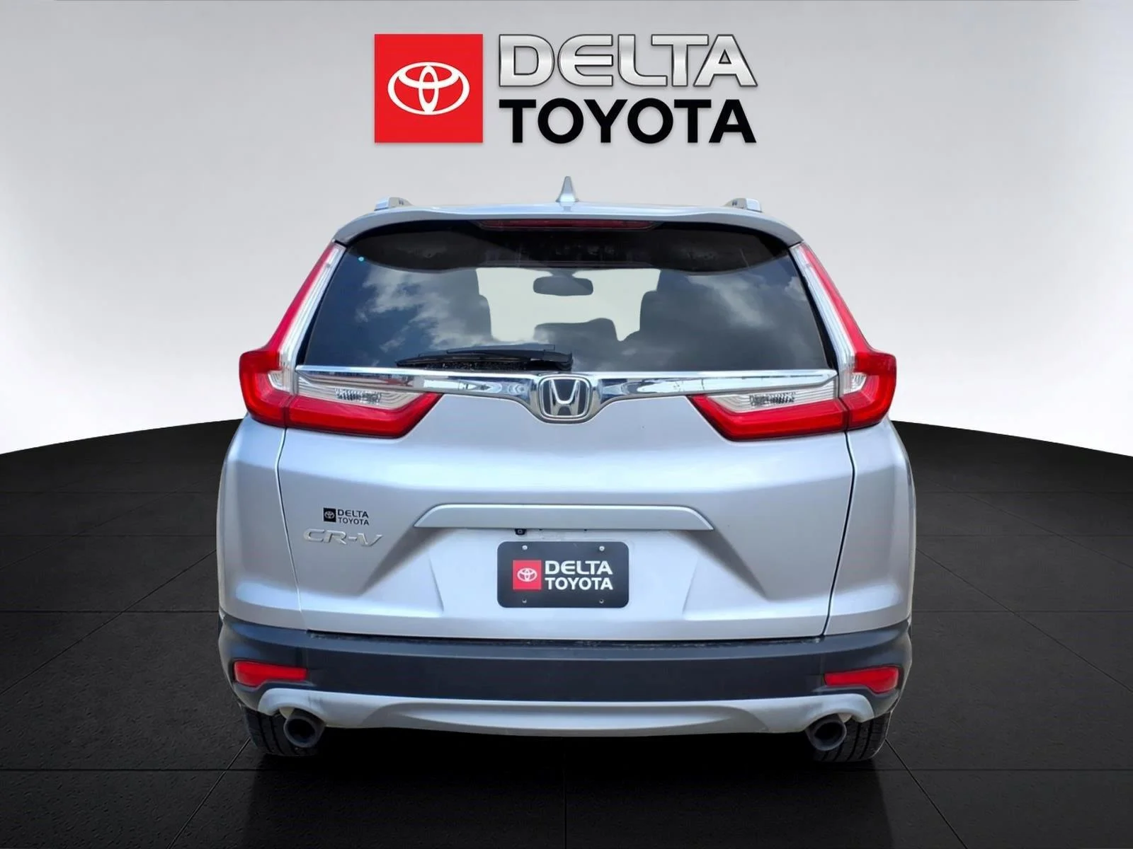 Used 2019 Lunar Silver Metallic Honda SUV image 4