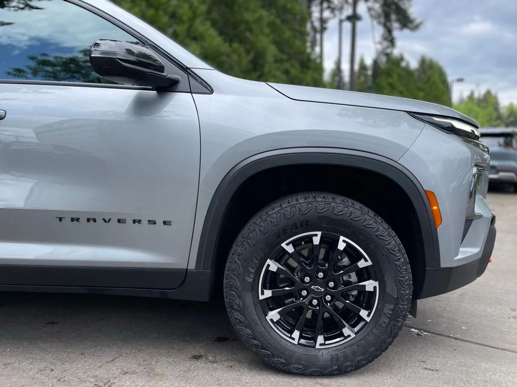 Used 2025 Sterling Gray Metallic Chevrolet Z71 image 3