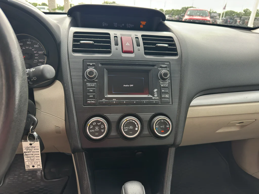 Used 2014 Quartz Blue Pearl Subaru Limited image 18