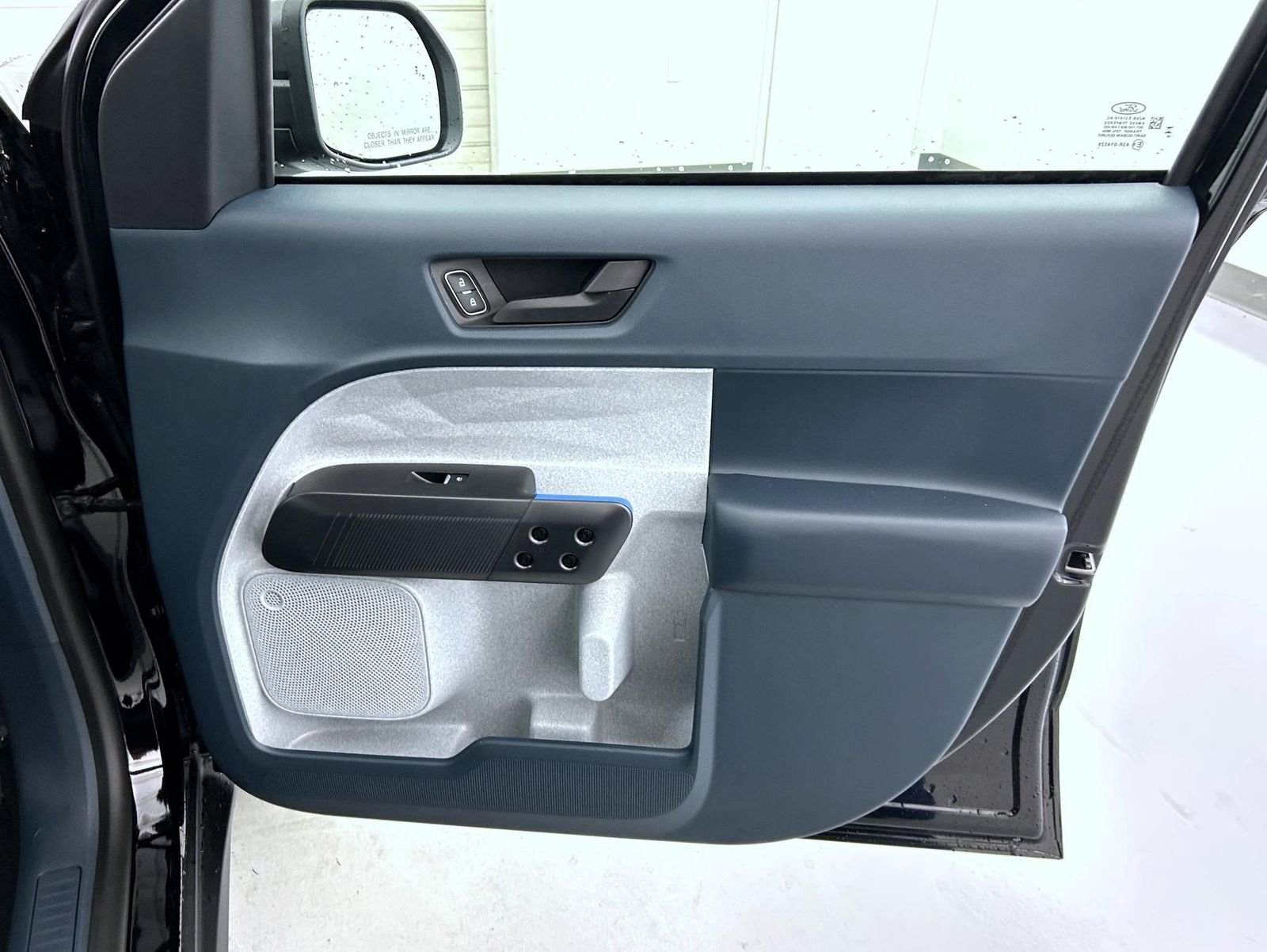 New 2026 Shadow Black Ford XLT image 16