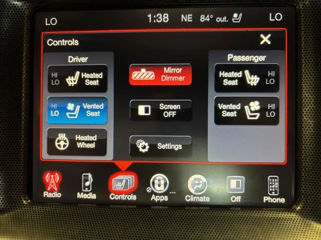 Used 2016 Gray Dodge SXT image 21