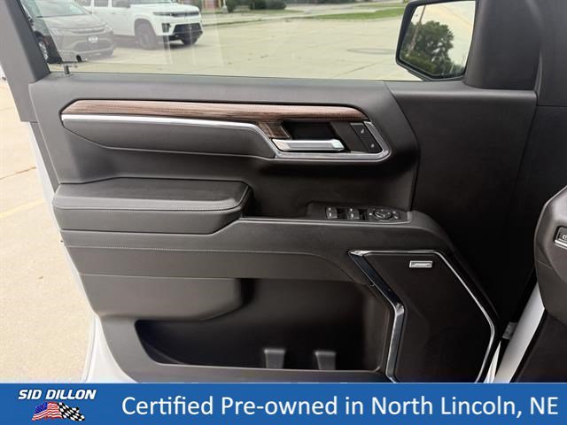 Used 2024 Summit White Chevrolet LT Trail Boss image 17