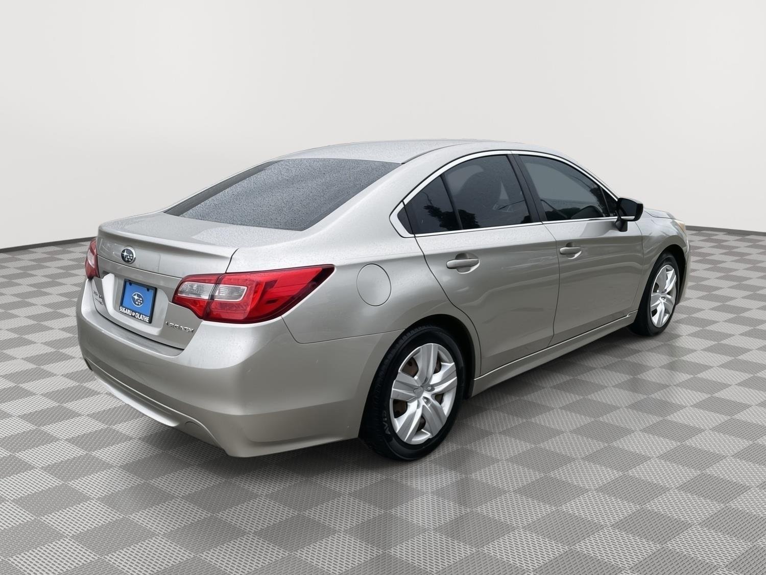 Used 2015 Tungsten Metallic Subaru 2.5i image 6