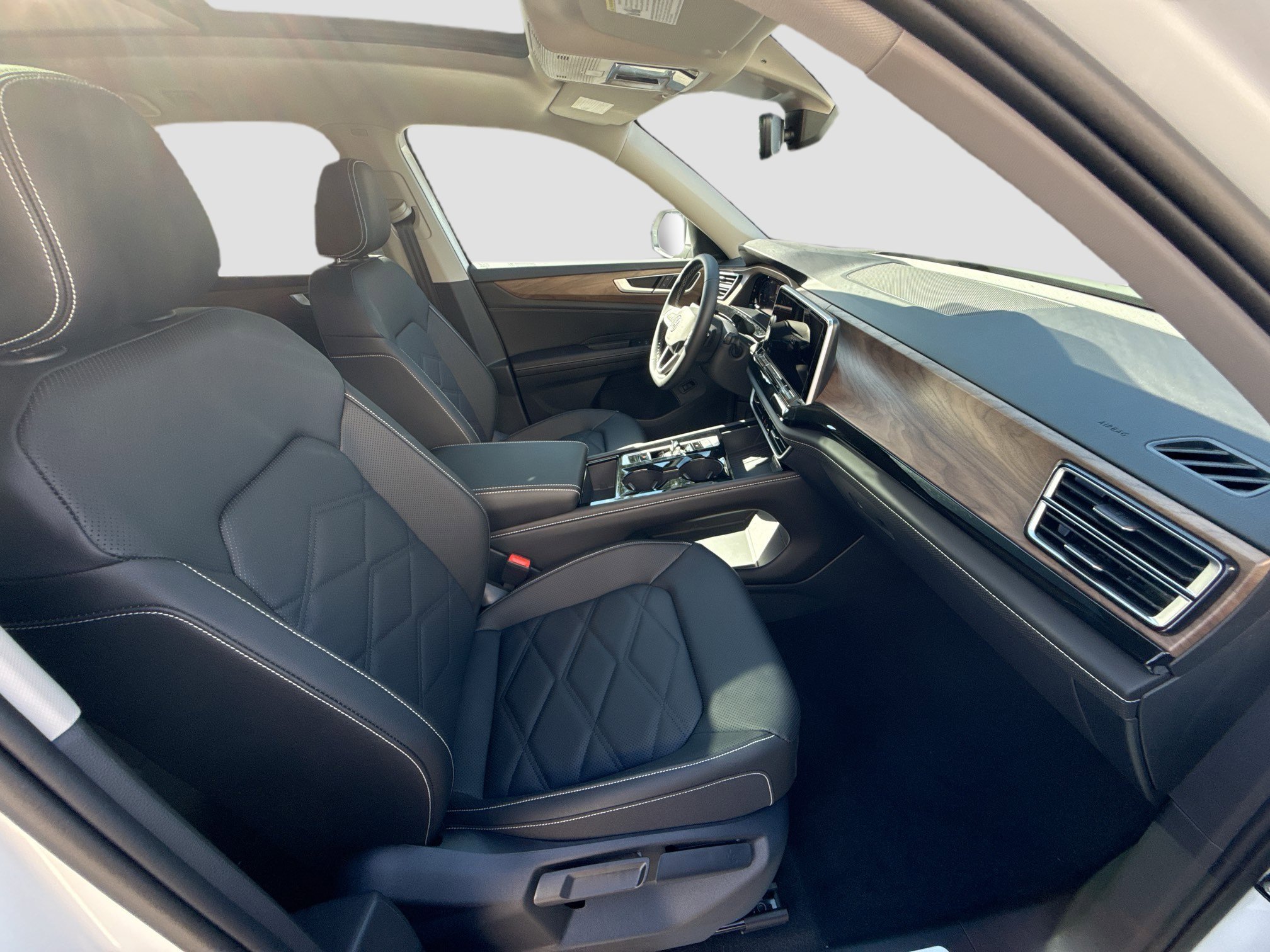 2026 Volkswagen Atlas SE w/Tech - Photo 29