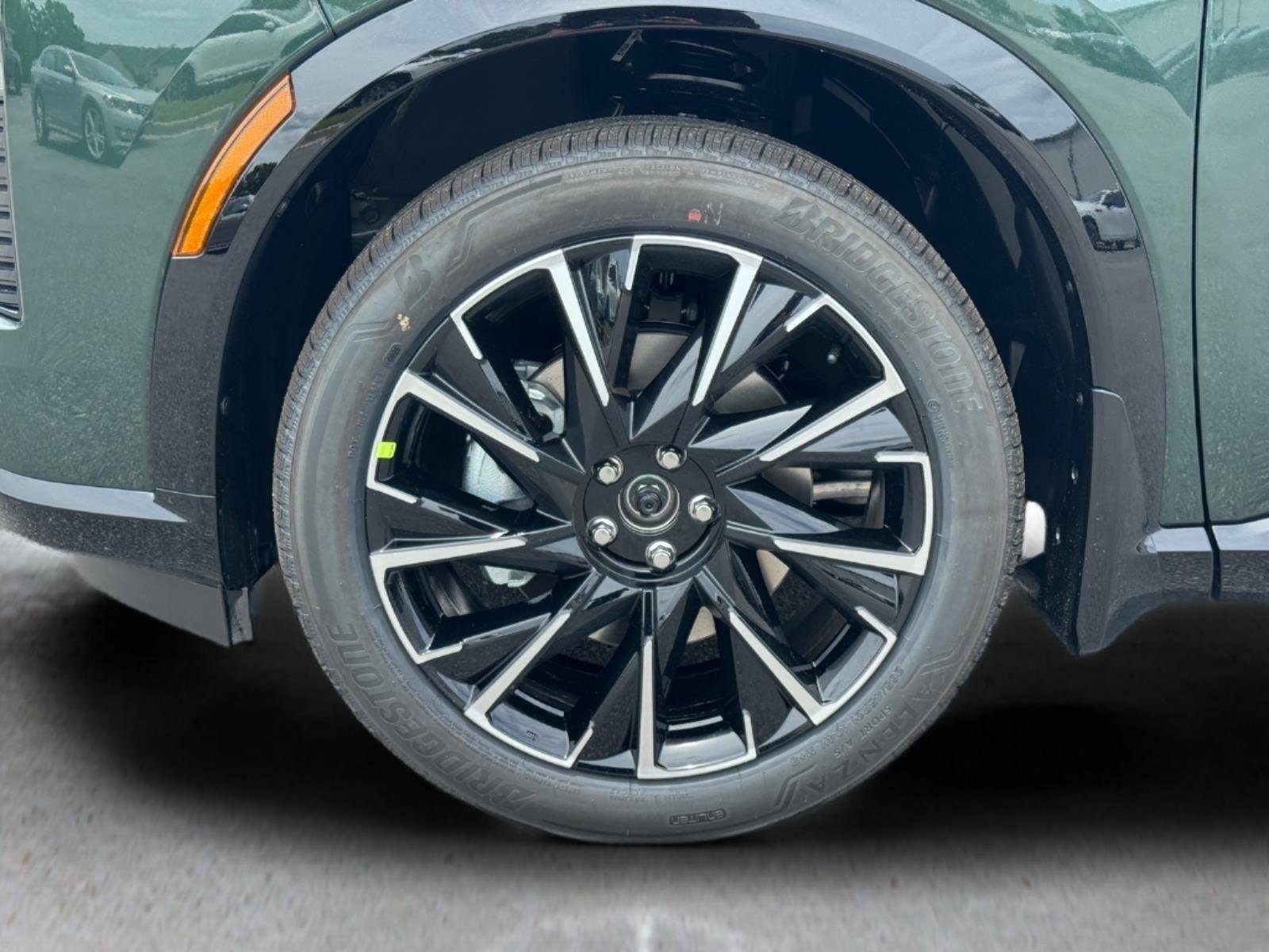 New 2027 2T DEEP EMRD INFINITI Autograph AWD image 9