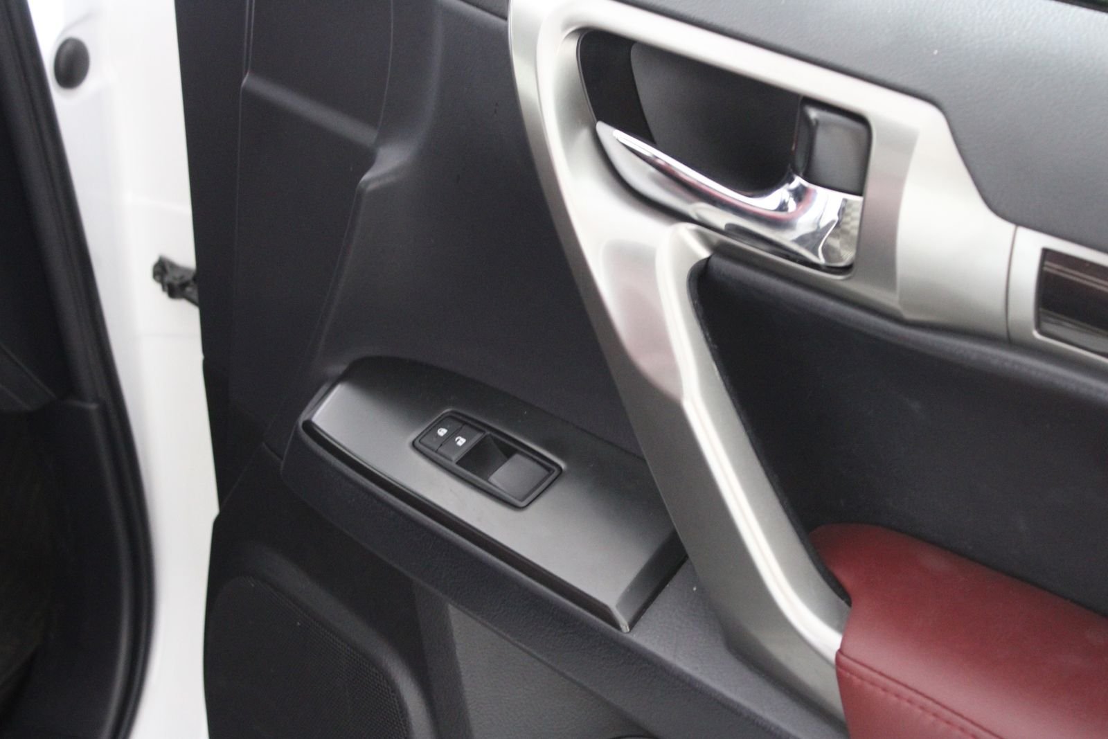 Used 2022  Lexus 460 Luxury image 27