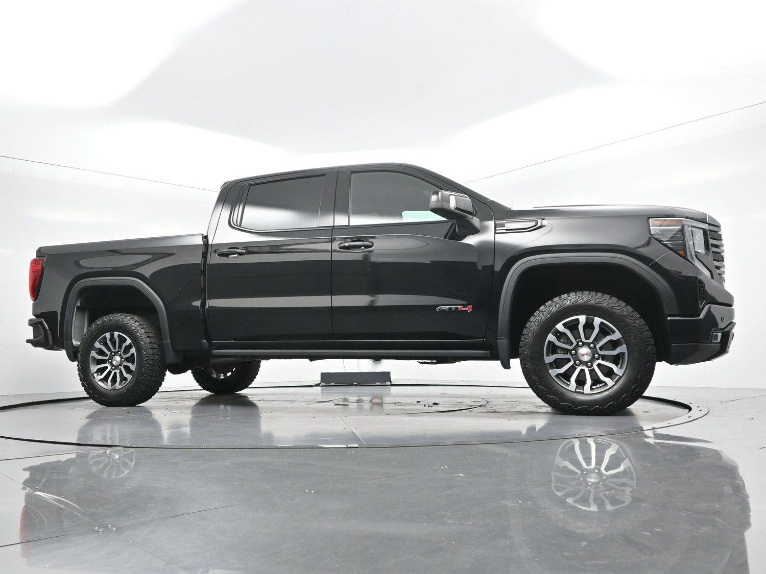 Used 2023 Onyx Black GMC AT4 image 47