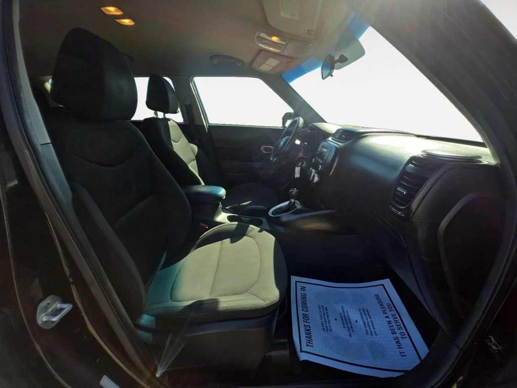 Used 2019 Black Kia Base image 16