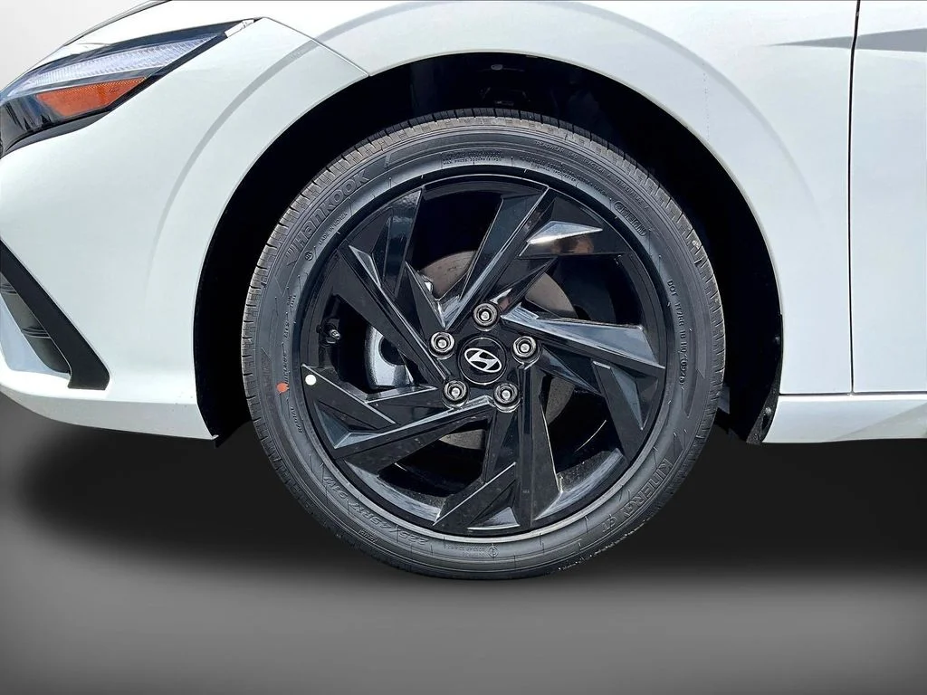 New 2026 White Hyundai SEL Sport image 11