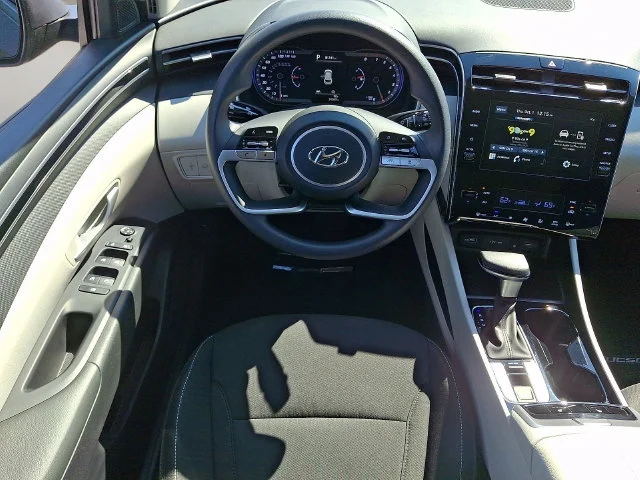 Used 2024 Gray Hyundai SEL image 11