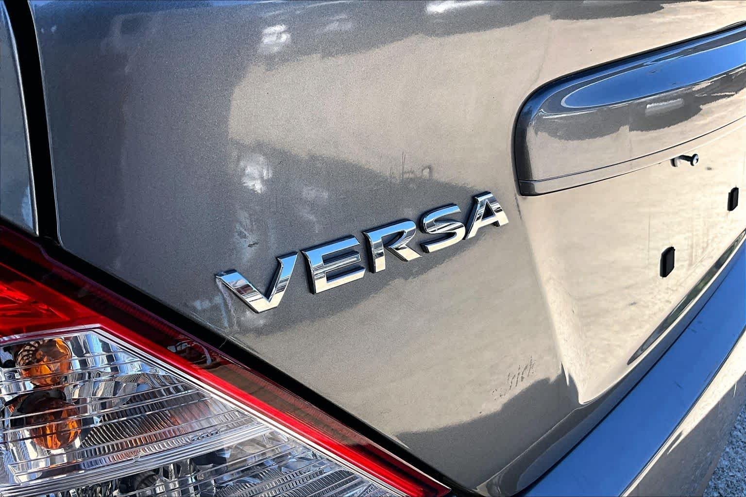 Used 2016 Gun Metallic Nissan SV image 31