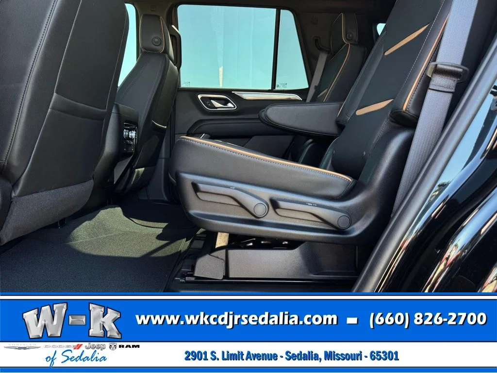 Used 2024 Black GMC AT4 image 28
