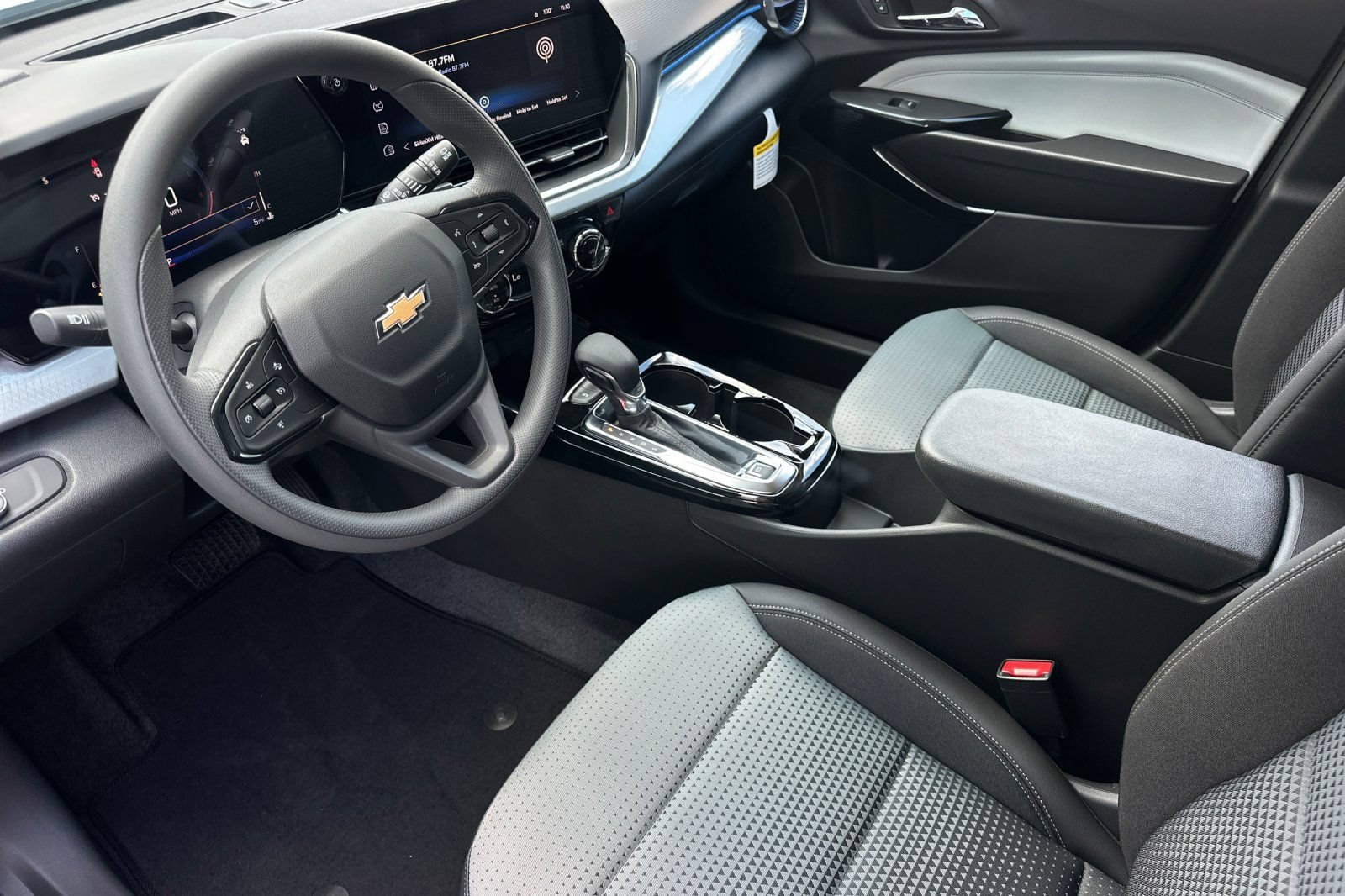 New 2026 Summit White Chevrolet LT image 10
