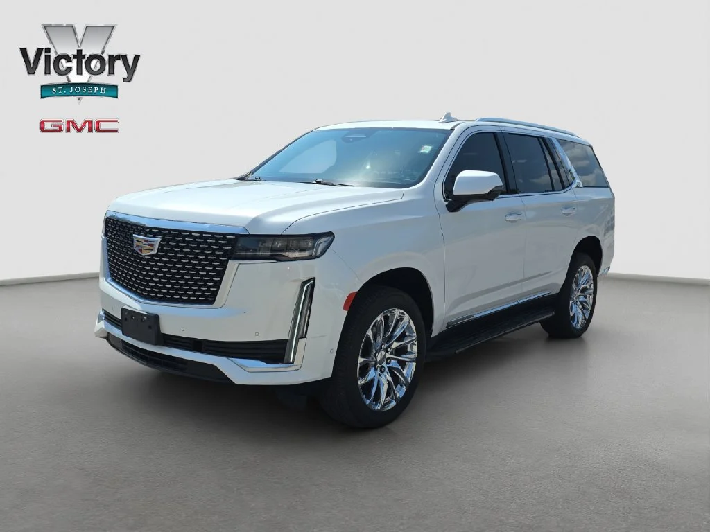 Used 2022 CRYSTAL WHITE TRICOAT Cadillac Premium Luxury image 3
