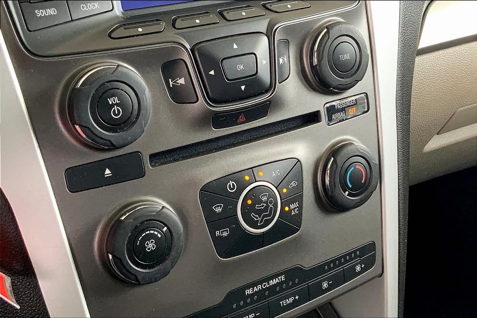 Used 2015 Deep Impact Blue Metallic Ford Base image 28