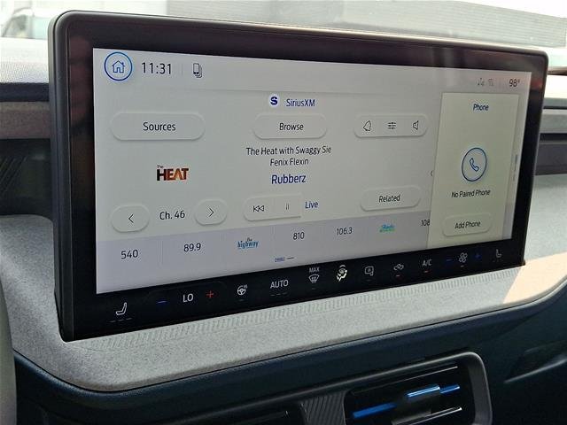 New 2026 Oxford White Ford XLT image 31