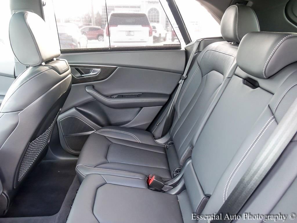 2024 AUDI Q8 - Image 12