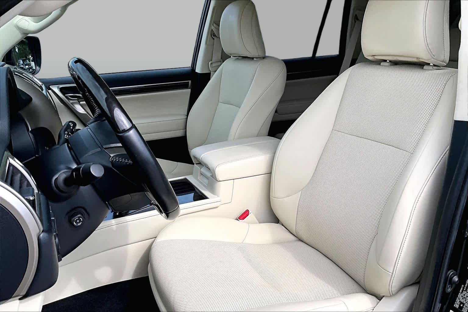 Used 2021 Black Onyx Lexus Premium image 8