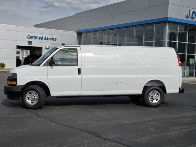 2026 Chevrolet Express Cargo Work Van - Photo 10