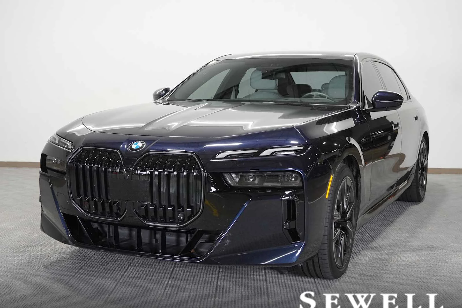 2024 BMW 7 Series 760i xDrive's photo
